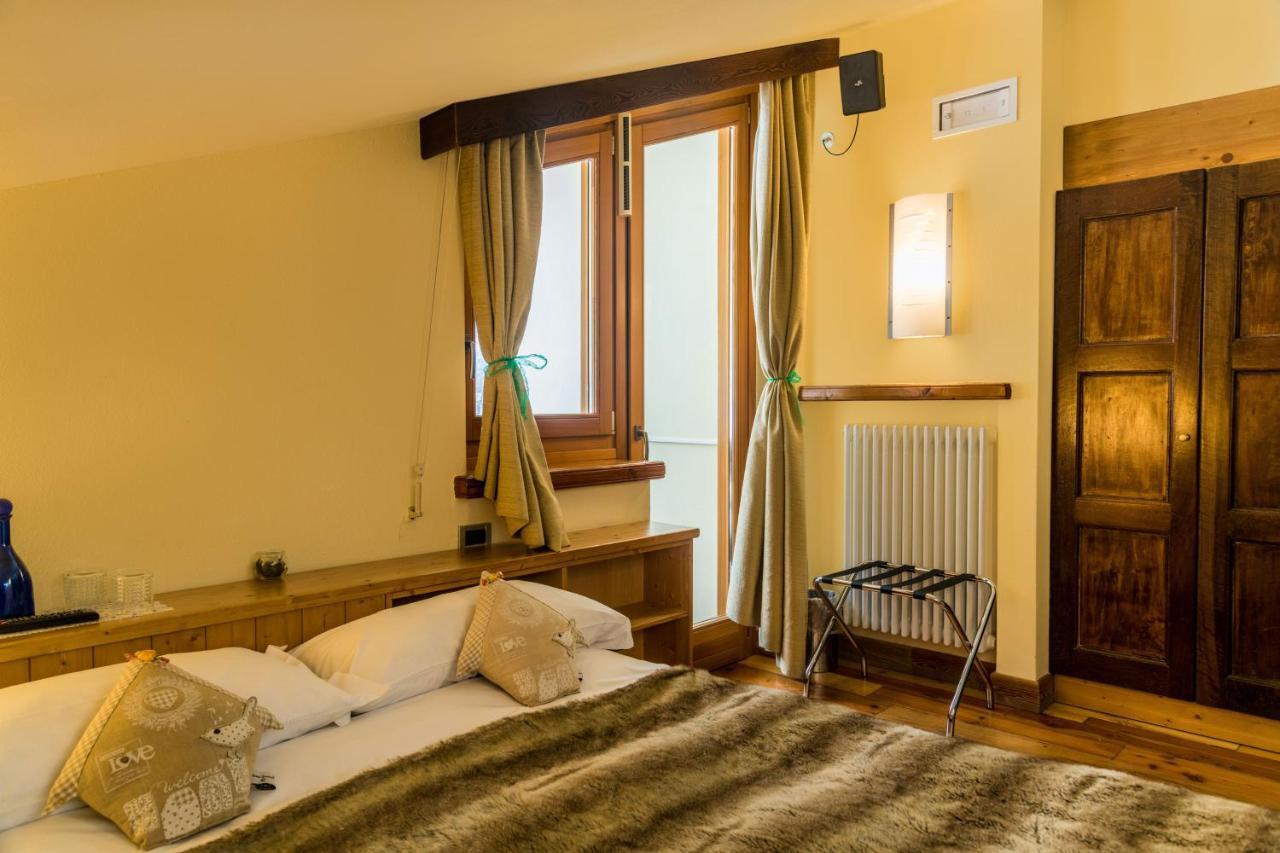 Shatush Hotel Курмайор Екстериор снимка